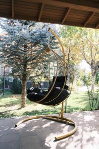 Damla vrtna stolica za ljuljanje, zlatno/crna